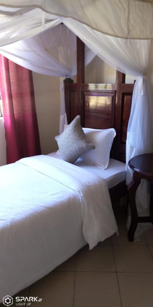 Machakos Suites Luxury Hotel Экстерьер фото