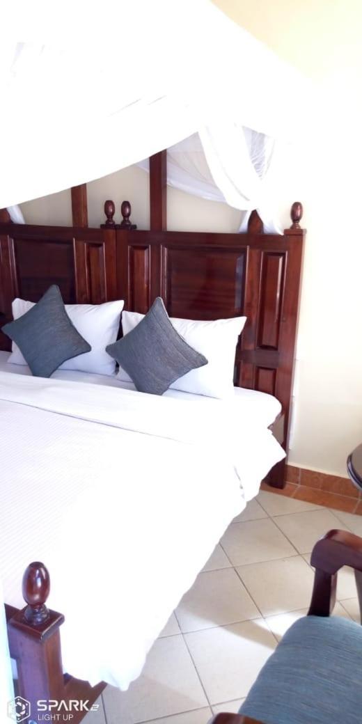Machakos Suites Luxury Hotel Экстерьер фото